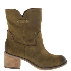 Frank Sarto Mission olive suede ankle boots